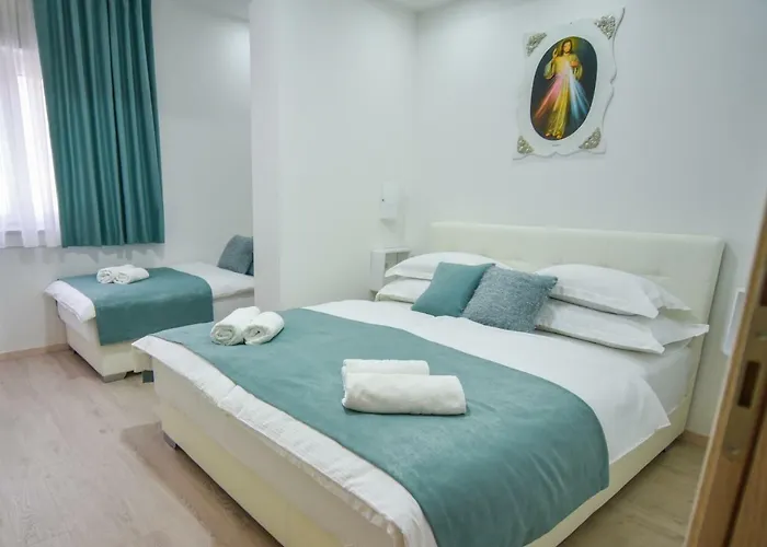 Gloria Apartments 2
